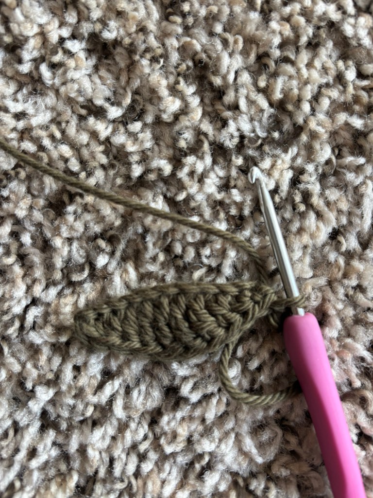 crochet lemon keychain leaf