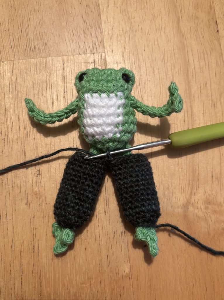 overalls for long legged crochet frog