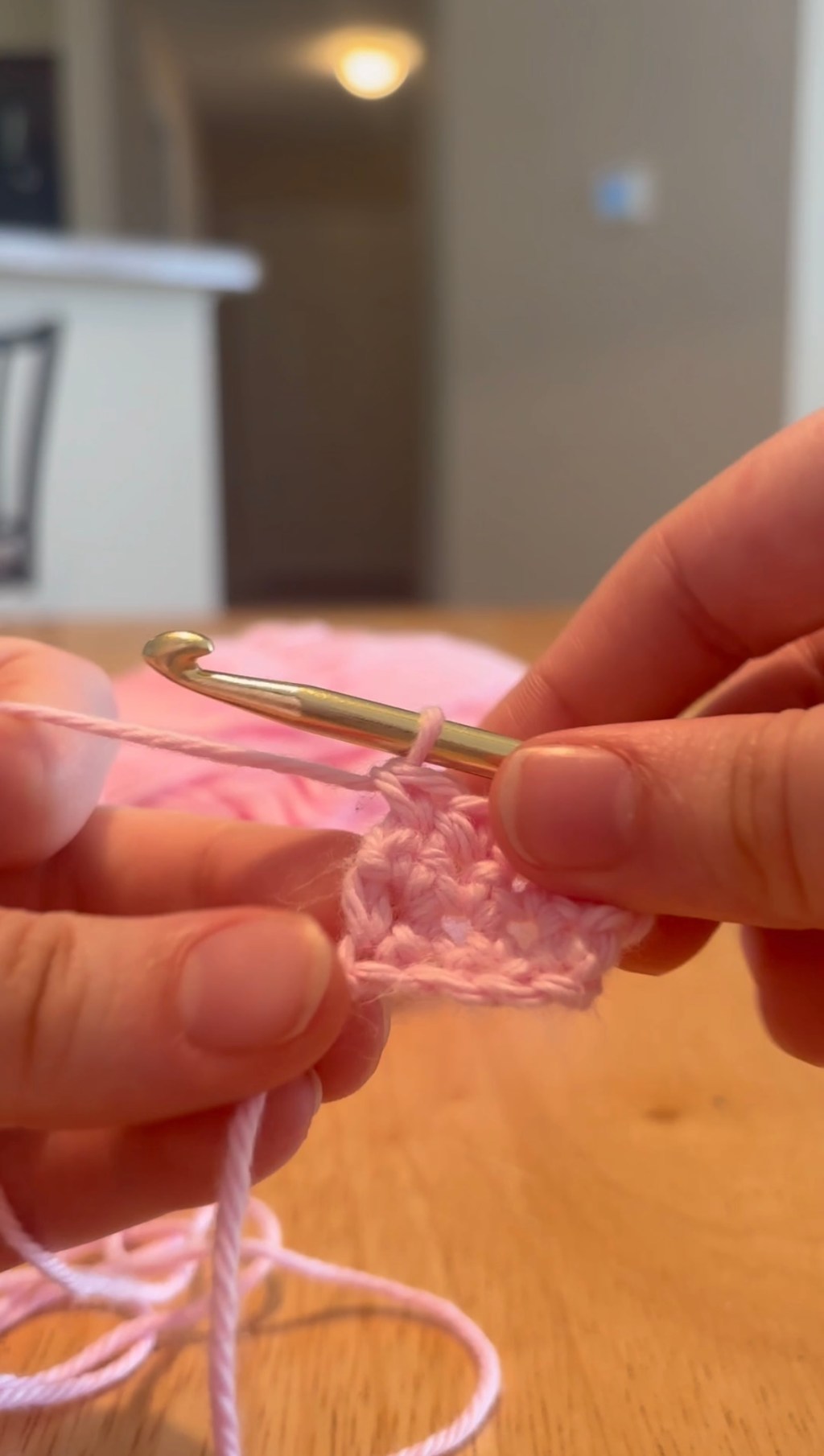 How to Crochet for Beginners: Turning Your Work and Working in Rows&nbsp;Tutorial